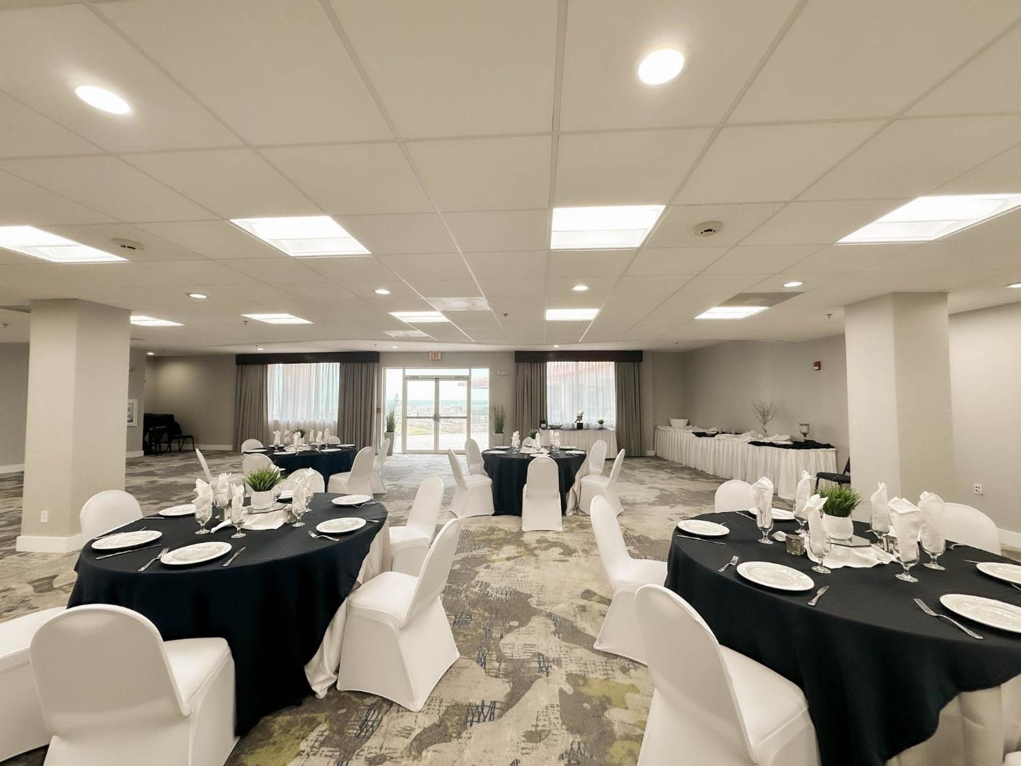 Holiday Inn Hotel & Suites Daytona Beach On The Ocean By Ihg Esterno foto